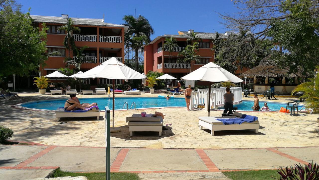Venesa Apartment Бока Чика Екстериор снимка