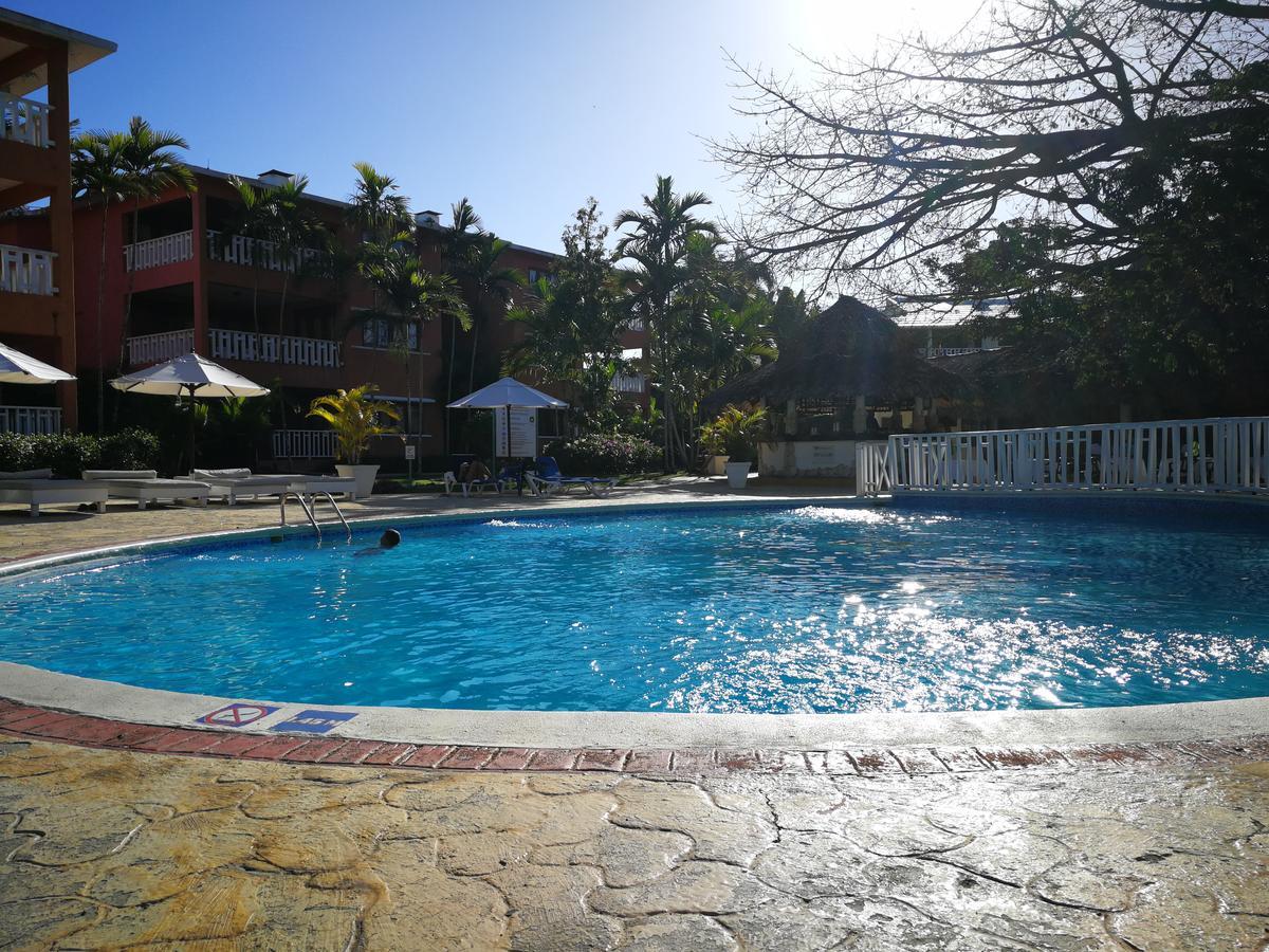 Venesa Apartment Бока Чика Екстериор снимка