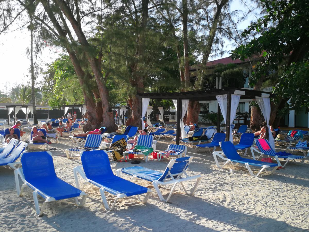 Venesa Apartment Бока Чика Екстериор снимка
