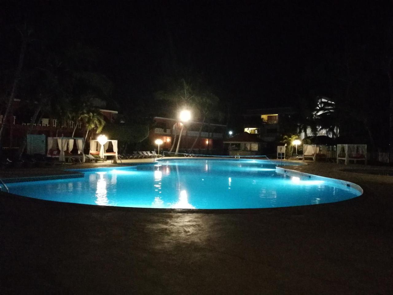 Venesa Apartment Бока Чика Екстериор снимка